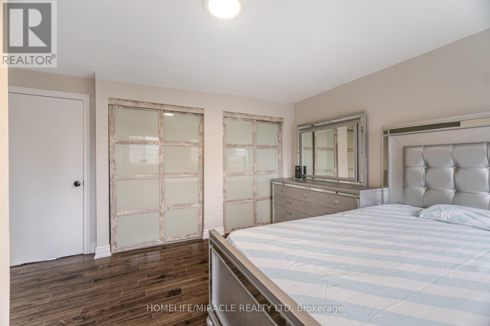 345 Silverstone Drive, Toronto, Ontario  M9V 3J8 - Photo 26 - W12659726