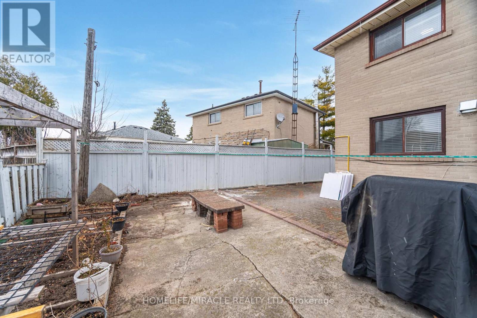 345 Silverstone Drive, Toronto, Ontario  M9V 3J8 - Photo 48 - W12659726