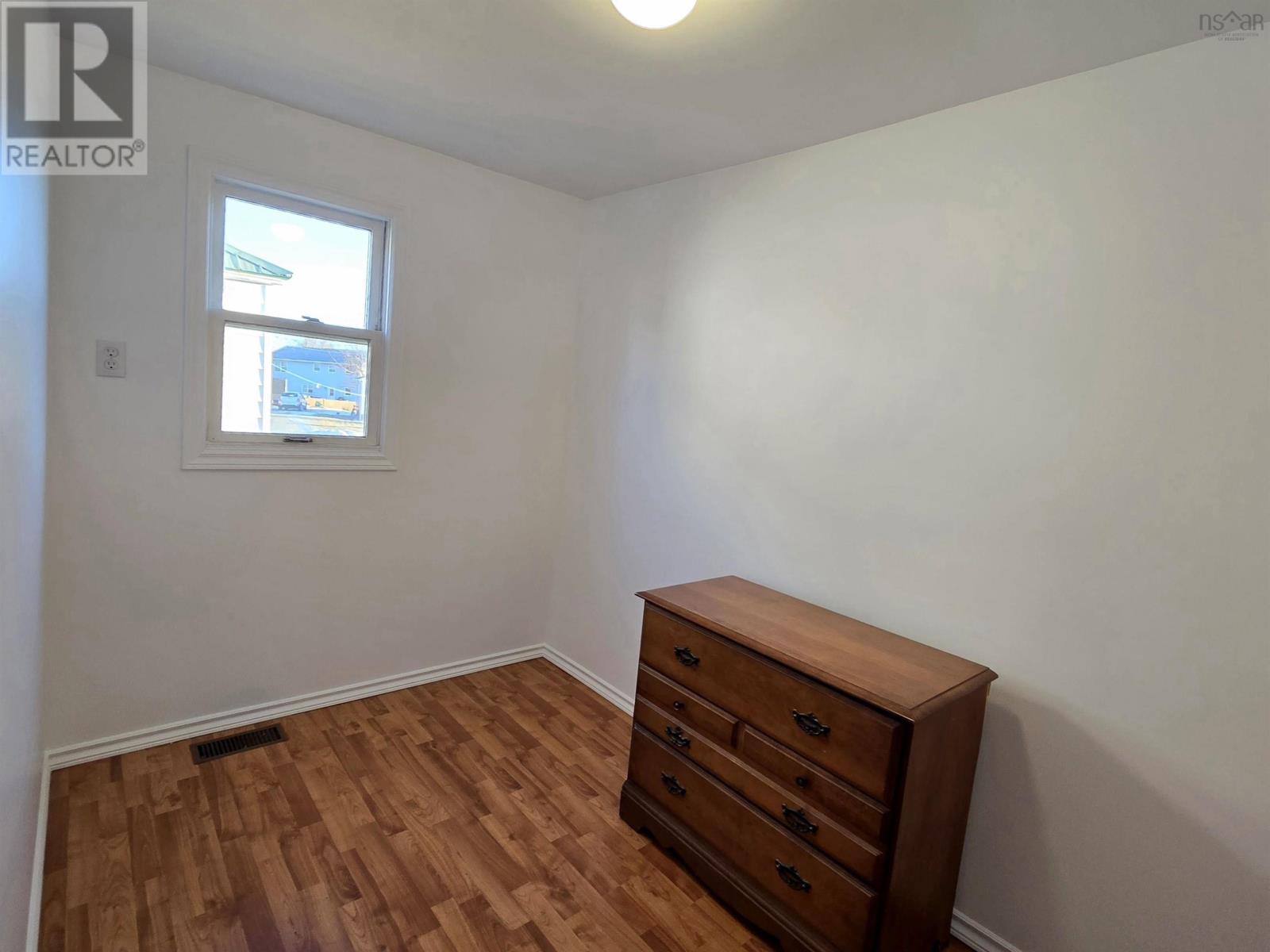 648 Queen Street, Port Hawkesbury, Nova Scotia  B9A 2W5 - Photo 16 - 202600082