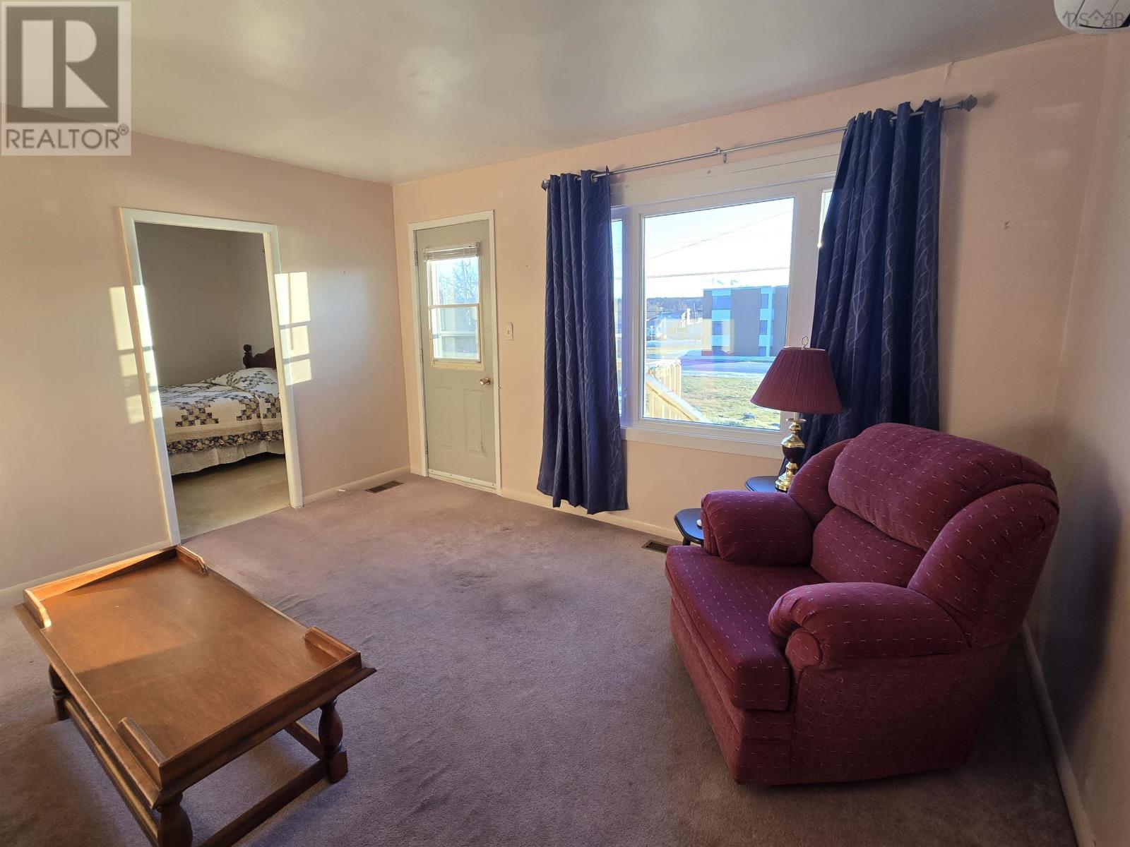 648 Queen Street, Port Hawkesbury, Nova Scotia  B9A 2W5 - Photo 11 - 202600082