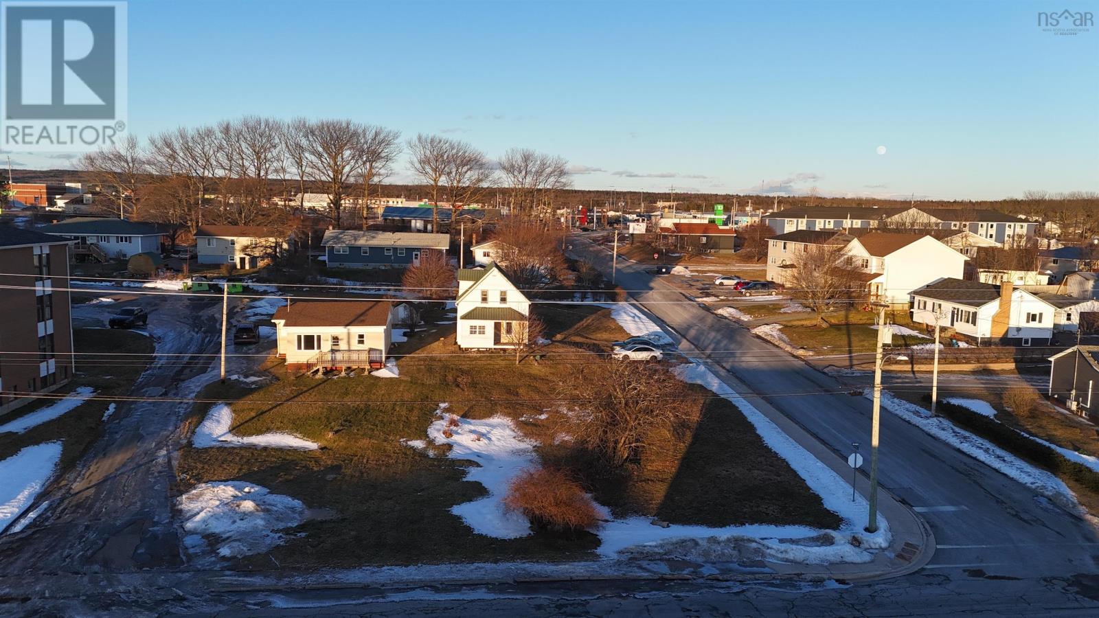 648 Queen Street, Port Hawkesbury, Nova Scotia  B9A 2W5 - Photo 5 - 202600082