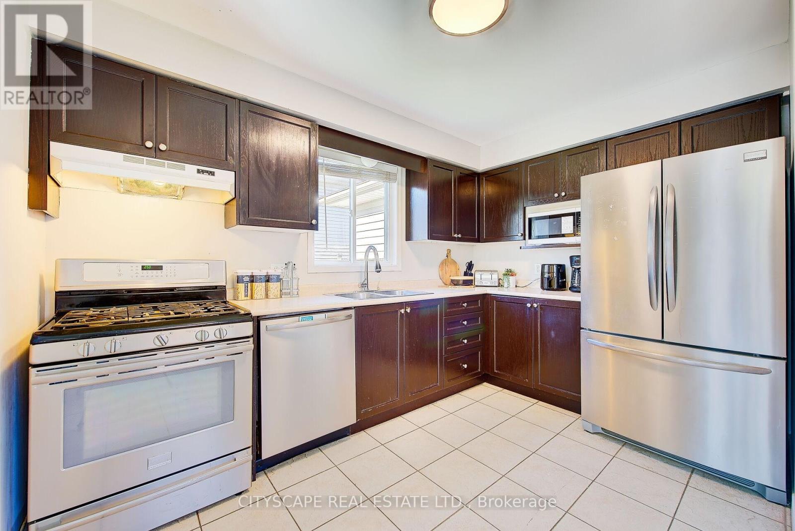 481 Marconi Boulevard, London East, Ontario  N5V 5E7 - Photo 15 - X12659740