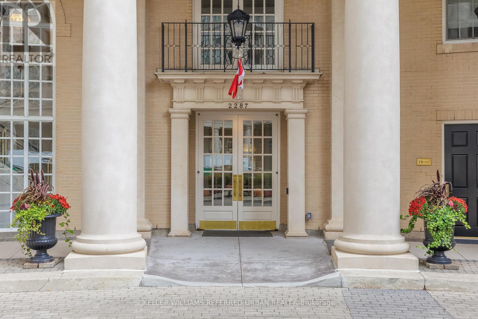 906 - 2287 Lake Shore Boulevard, Toronto, Ontario  M8V 3Y1 - Photo 3 - W12502958