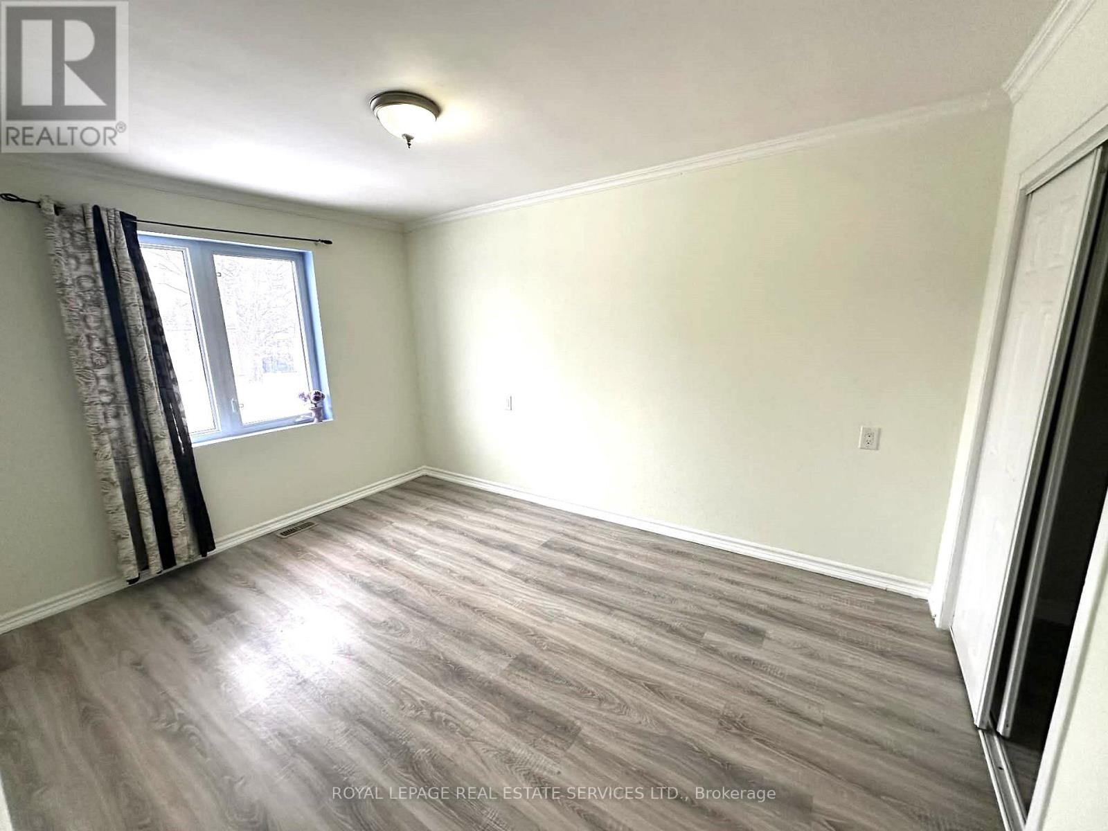 7 Kingsmere Crescent, Brampton, Ontario  L6X 1Z3 - Photo 7 - W12527198