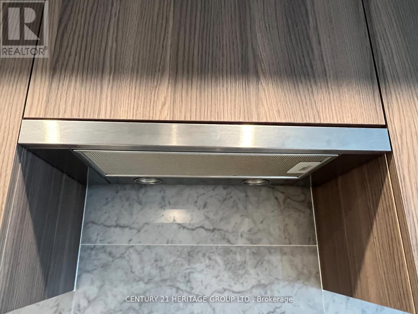 2210 - 19 Bathurst Street, Toronto, Ontario  M5V 2P1 - Photo 9 - C12659752