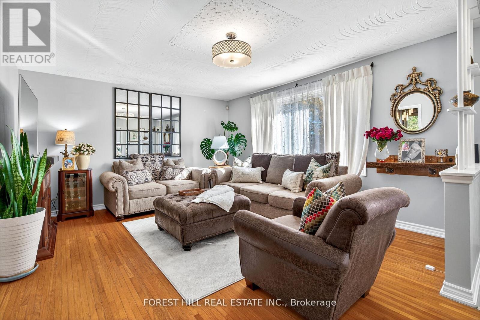 1550 Evangeline Drive, Oshawa, Ontario  L1J 3T2 - Photo 5 - E12659462