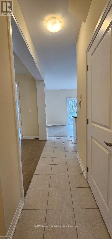 11 Revol Road, Penetanguishene, Ontario  L9M 0W8 - Photo 8 - S12654886