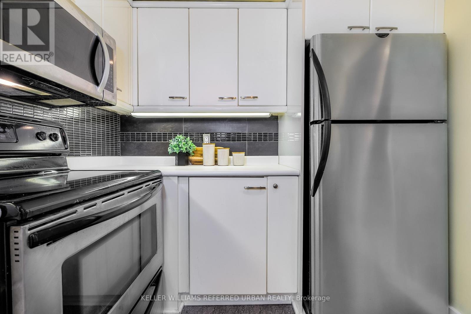 906 - 2287 Lake Shore Boulevard, Toronto, Ontario  M8V 3Y1 - Photo 16 - W12502958