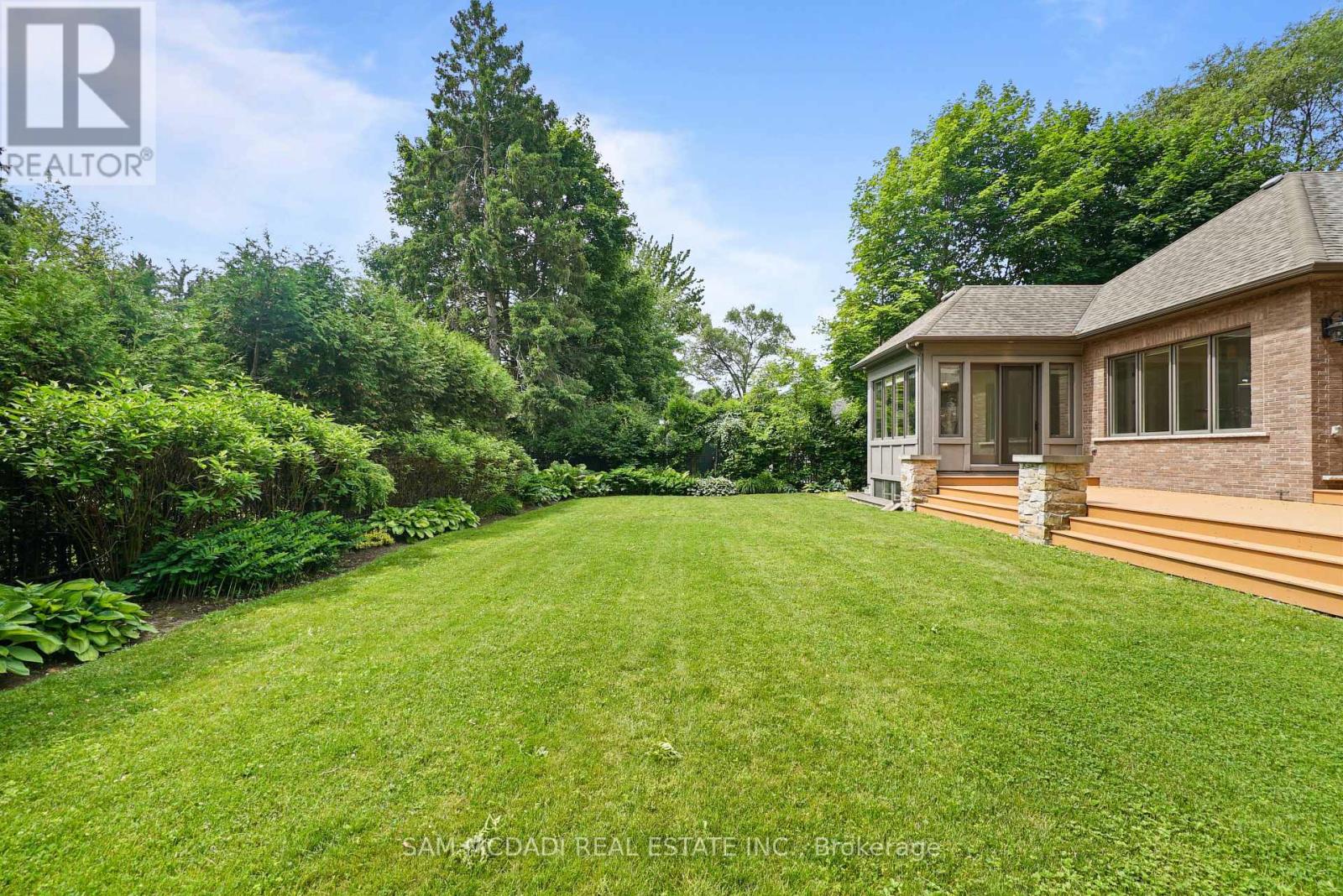 190 Maplewood Road, Mississauga, Ontario  L5G 2M6 - Photo 48 - W12659750