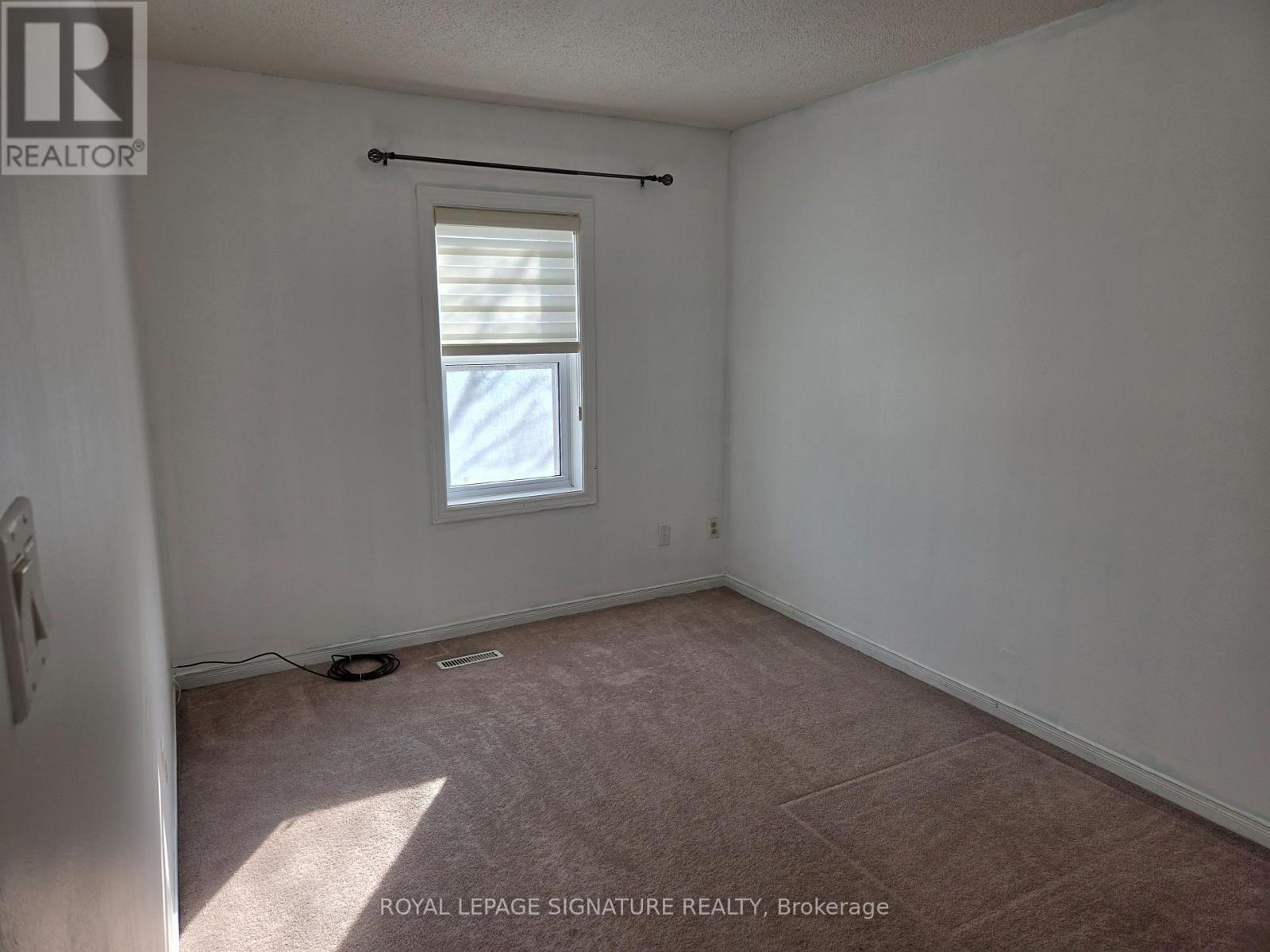 15 - 1039 Cedarglen Gate, Mississauga, Ontario  L5C 3A7 - Photo 17 - W12659756