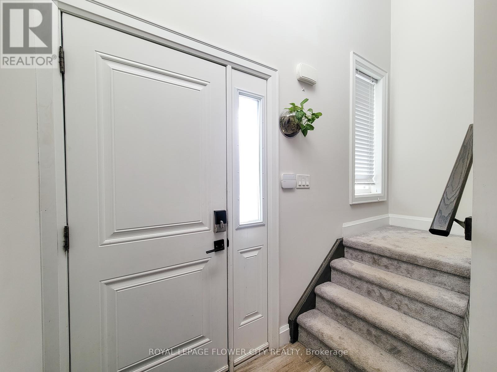 13 Grafton Avenue, Hamilton, Ontario  L8H 7E6 - Photo 4 - X12659746