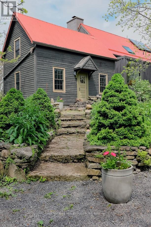 1 Station Road, Prince Edward County, Ontario  K0K 1J0 - Photo 10 - X12410477