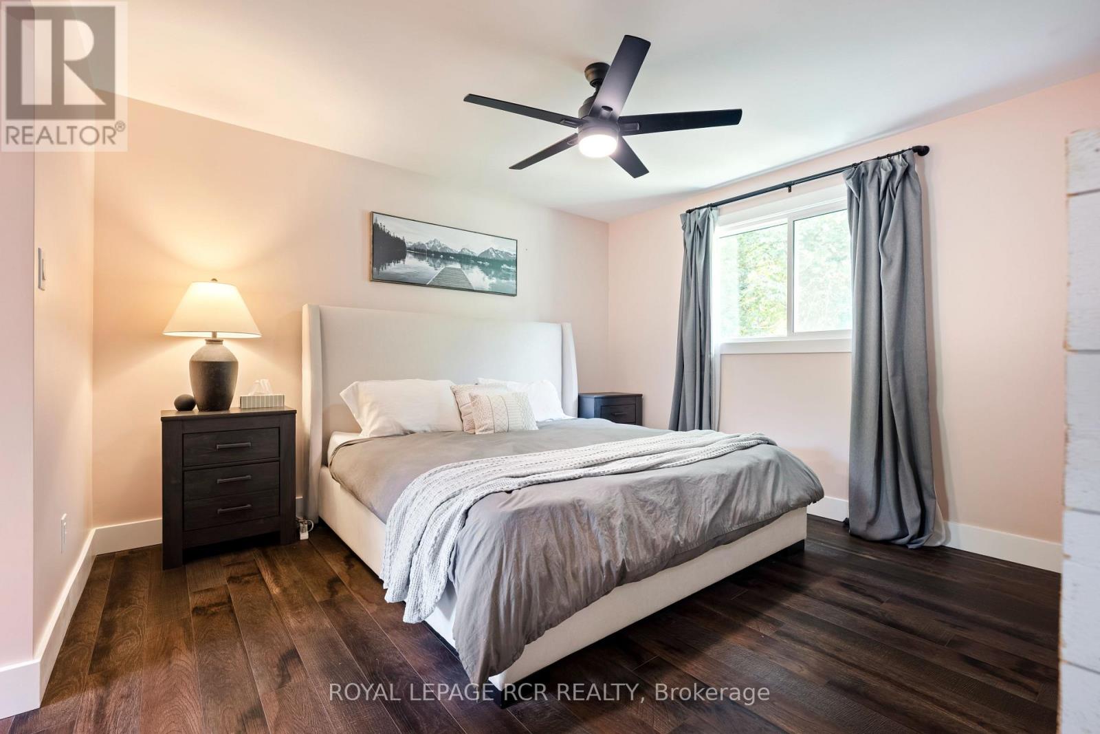 2534 Sunnidale Road, Springwater, Ontario  L0M 1T2 - Photo 17 - S12383876