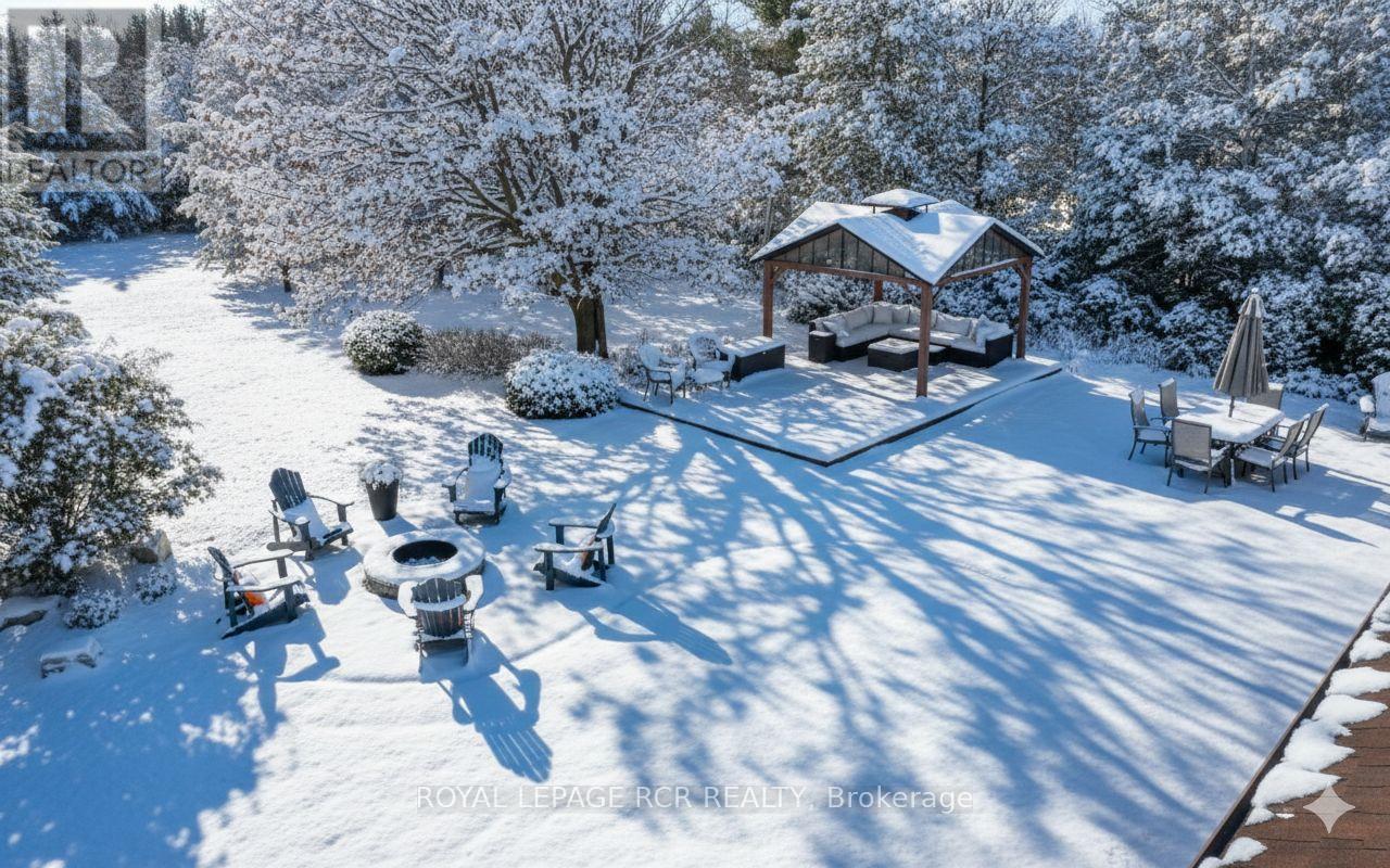 2534 Sunnidale Road, Springwater, Ontario  L0M 1T2 - Photo 45 - S12383876