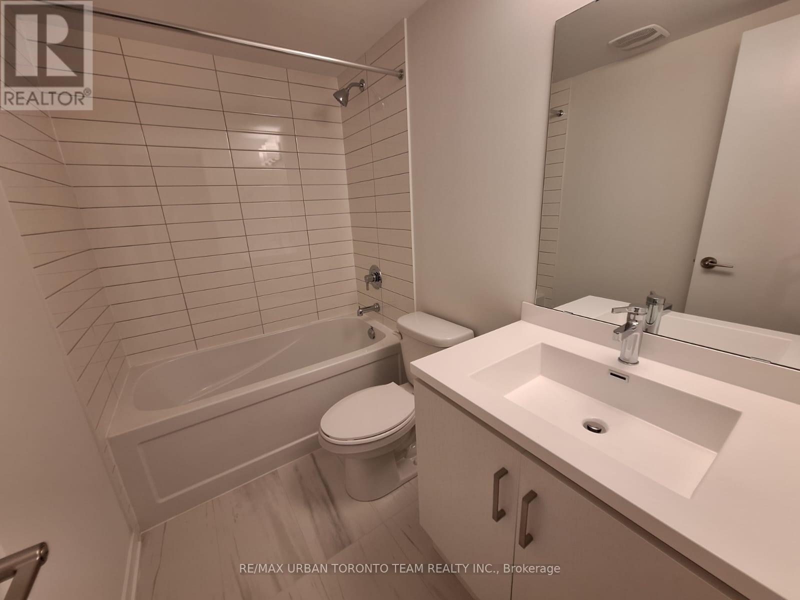 308 - 130 Honeycrisp Crescent, Vaughan, Ontario  L4K 0N6 - Photo 10 - N12659764