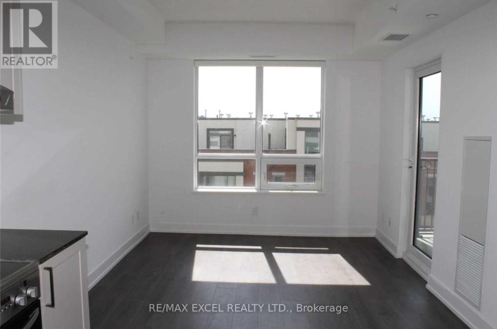 527w - 268 Buchanan Drive, Markham, Ontario  L3R 8G9 - Photo 3 - N12659772