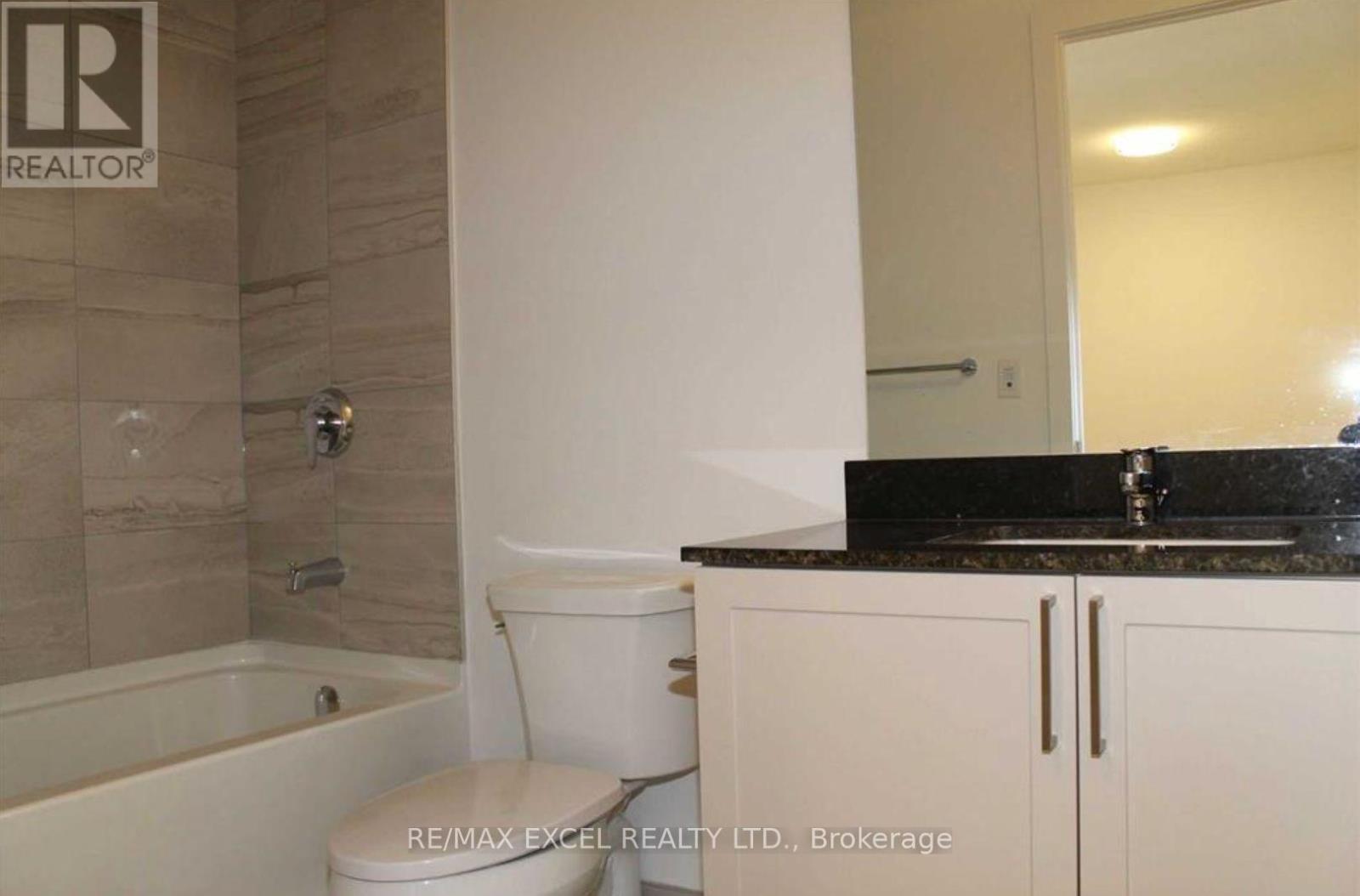 527w - 268 Buchanan Drive, Markham, Ontario  L3R 8G9 - Photo 6 - N12659772