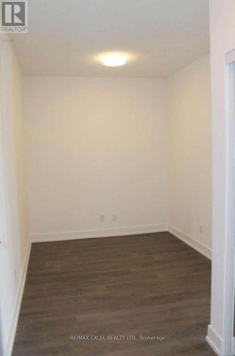 527w - 268 Buchanan Drive, Markham, Ontario  L3R 8G9 - Photo 7 - N12659772