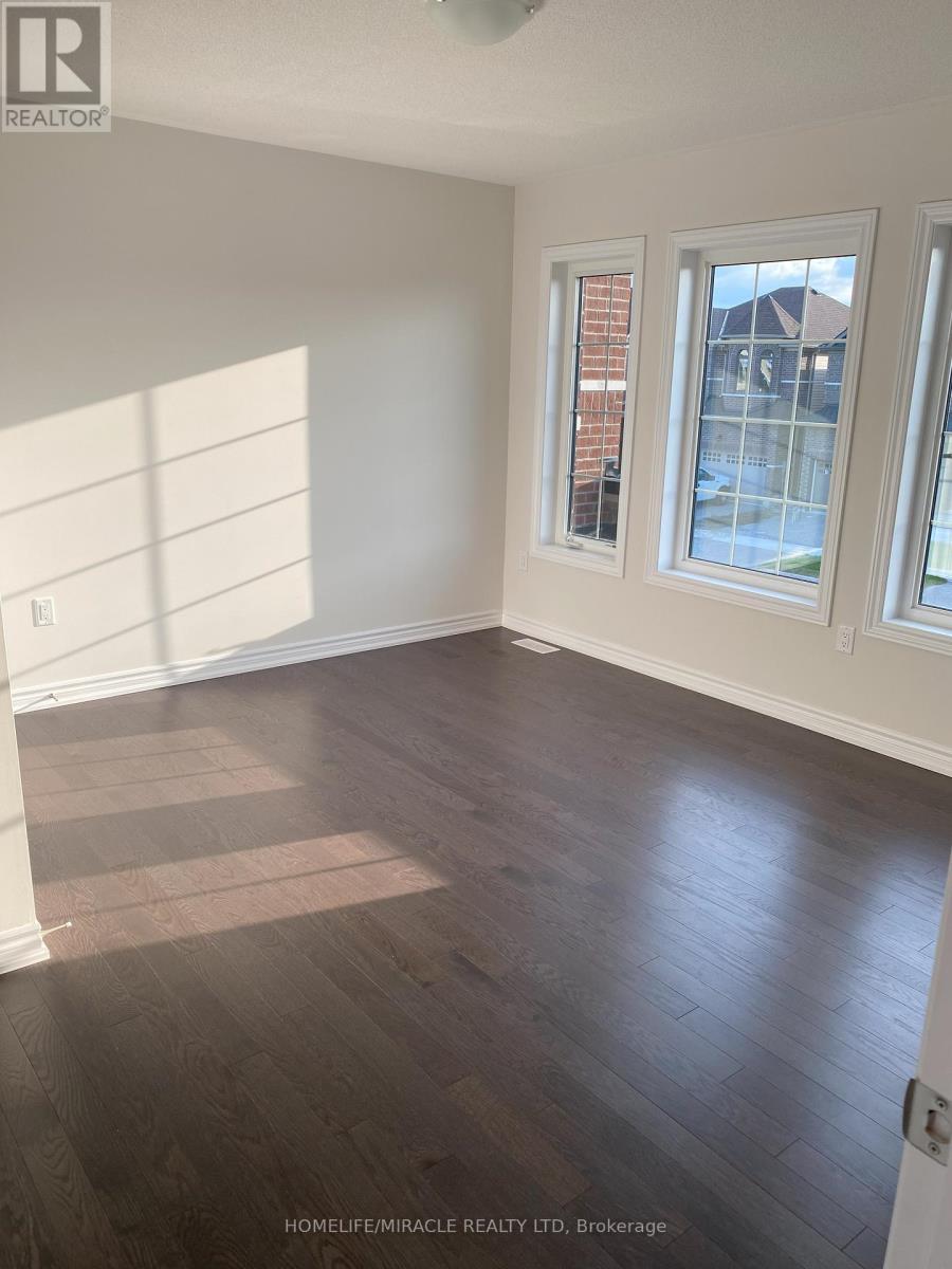 48 Prudhoe Terrace, Barrie, Ontario  L9J 0W2 - Photo 21 - S12659798