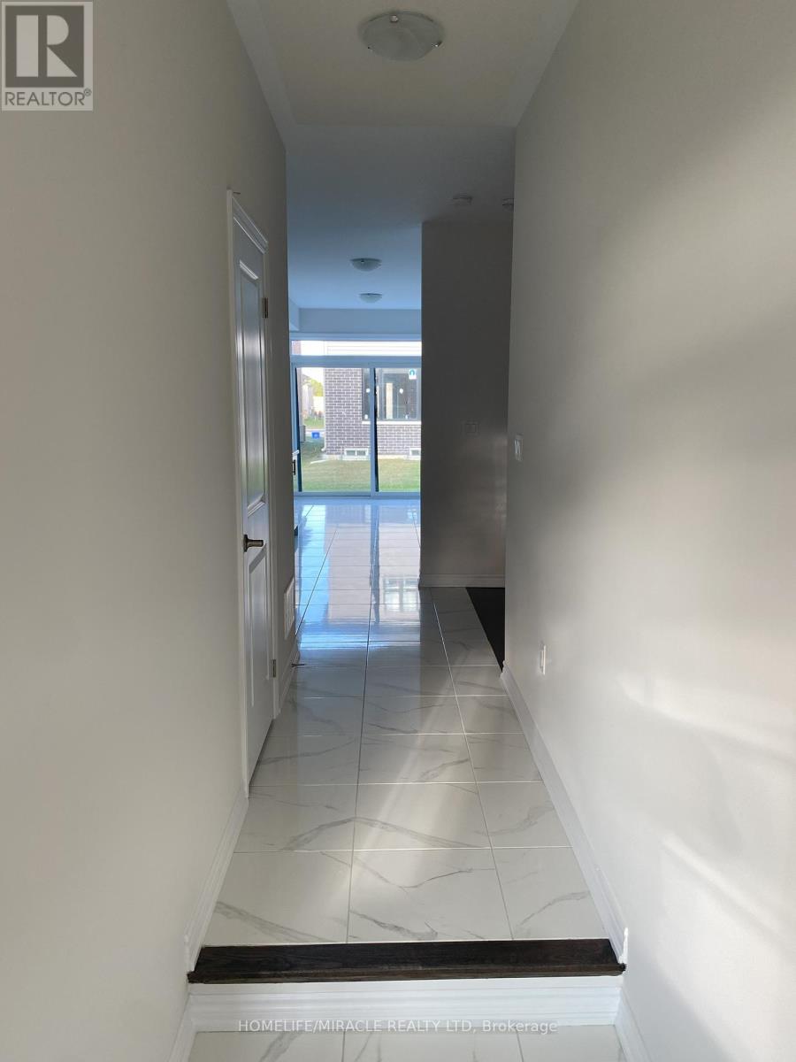 48 Prudhoe Terrace, Barrie, Ontario  L9J 0W2 - Photo 4 - S12659798