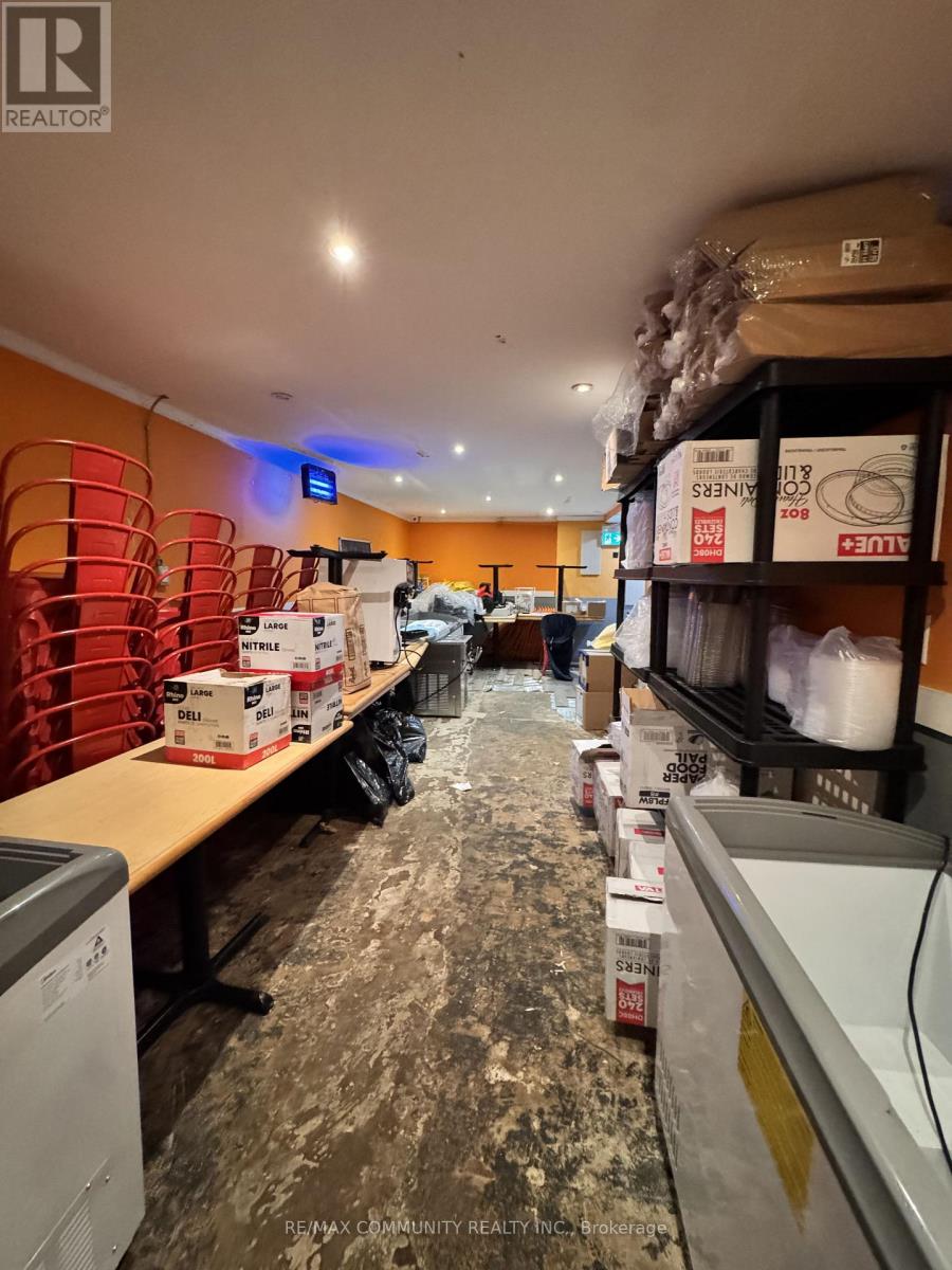 3035 Bathurst Street, Toronto, Ontario  M6B 3B5 - Photo 6 - C12629338