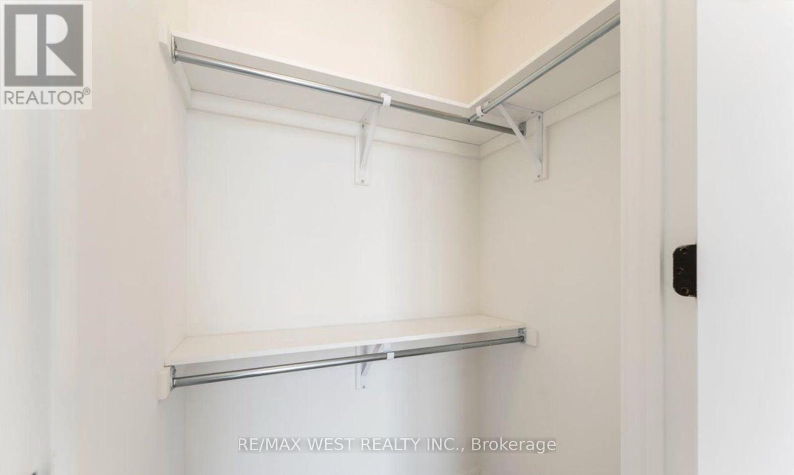 411 - 335 Wheat Boom Drive, Oakville, Ontario  L6H 7C2 - Photo 8 - W12659766