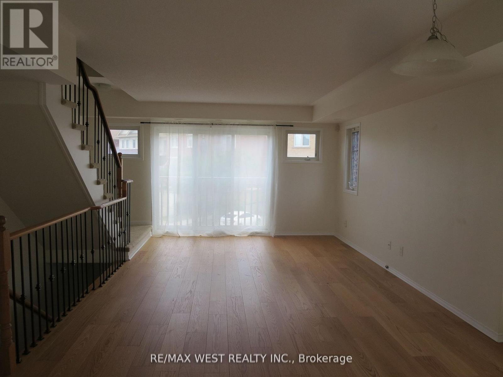 8 - 5615 Oscar Peterson Boulevard, Mississauga, Ontario  L5M 0N7 - Photo 5 - W12659778