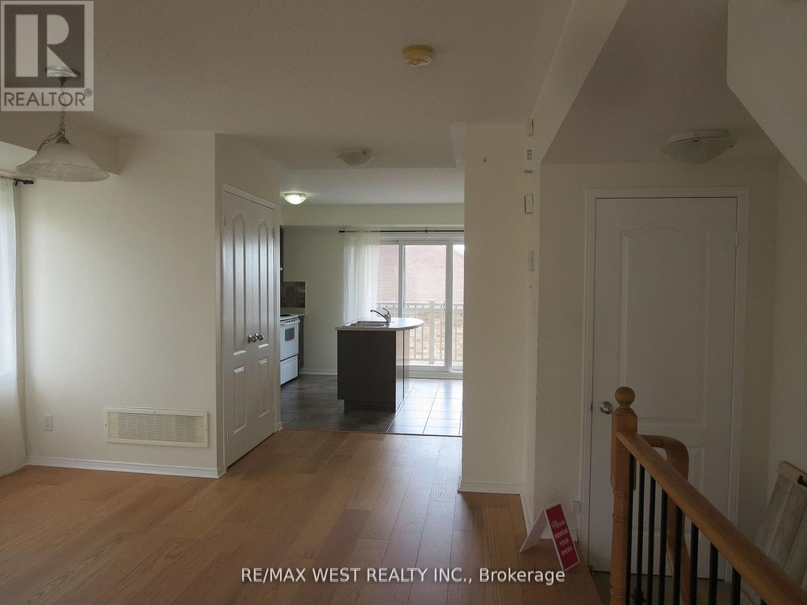 8 - 5615 Oscar Peterson Boulevard, Mississauga, Ontario  L5M 0N7 - Photo 7 - W12659778