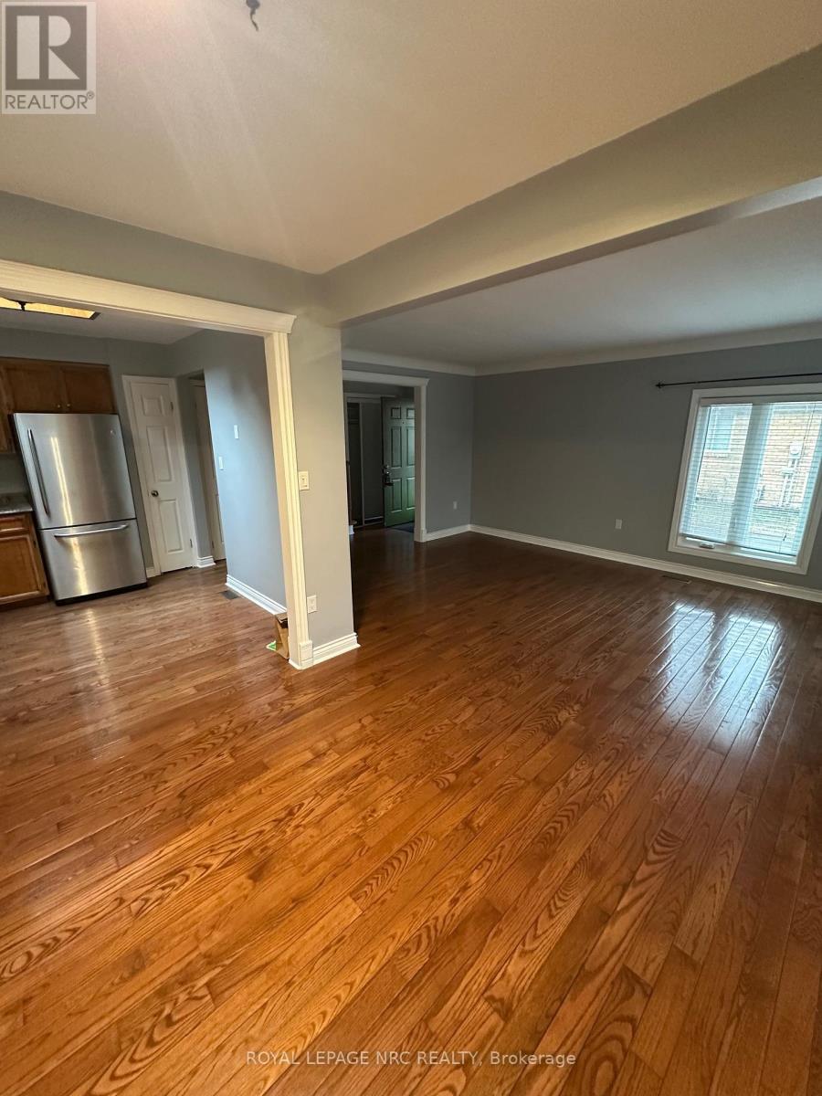 19 Cambria Drive, St. Catharines, Ontario  L2N 6K5 - Photo 4 - X12649070