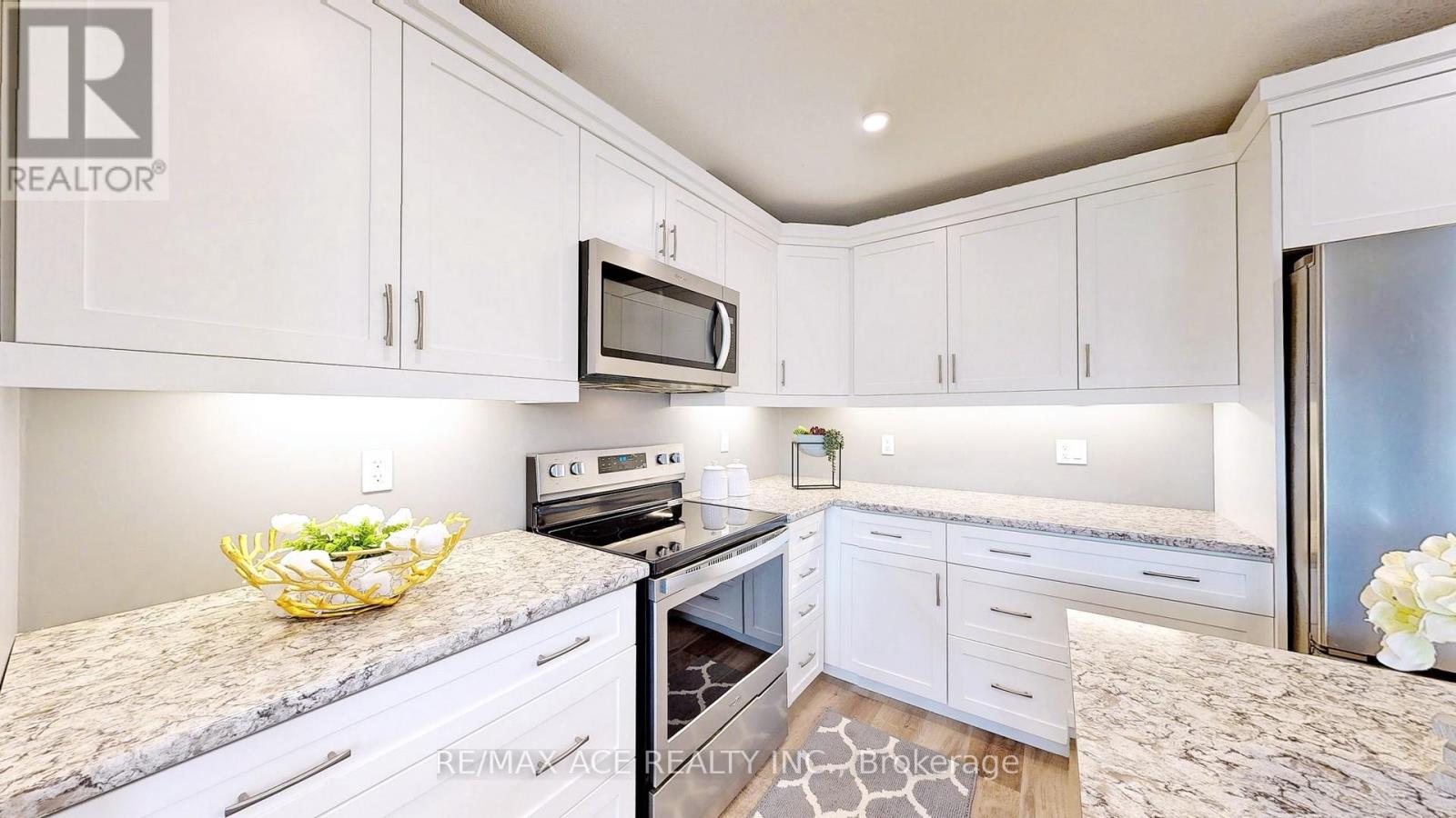 251 Eccles Avenue, West Grey, Ontario  N0G 1R0 - Photo 11 - X12659762