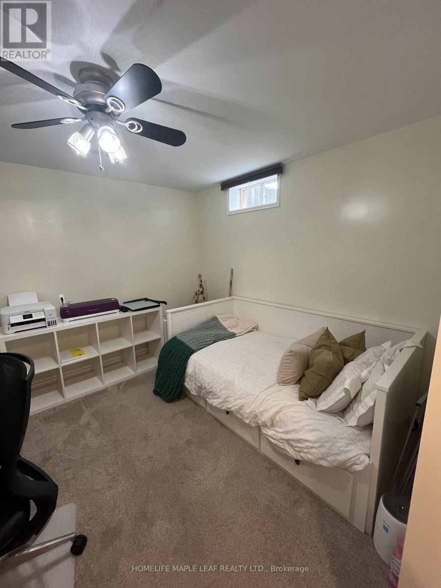 Side Un - 14 Old Orchard Glen, Woodstock, Ontario  N4V 1G2 - Photo 13 - X12659788