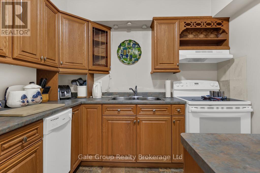 302 - 163 Ferguson Drive, Woodstock, Ontario  N4V 1B1 - Photo 9 - X12659814