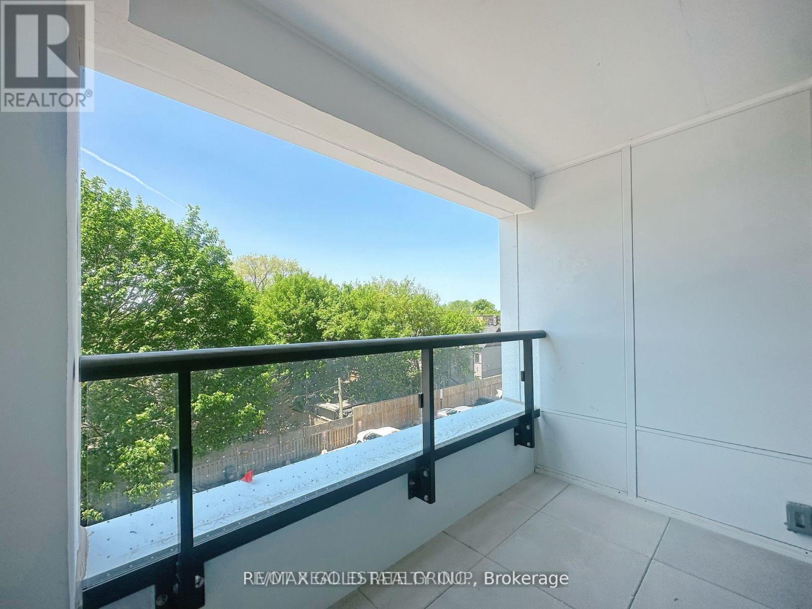 320 - 1050 Eastern Avenue, Toronto, Ontario  M4L 0B7 - Photo 6 - E12659812