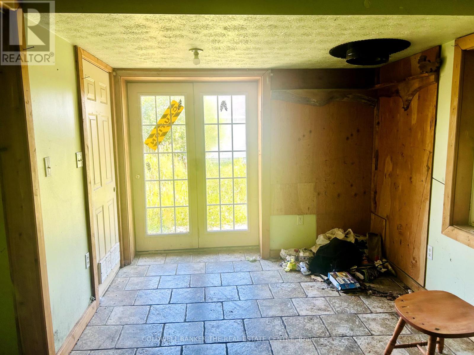 1137 6 Highway, South Bruce Peninsula, Ontario  N0H 2T0 - Photo 15 - X12254575