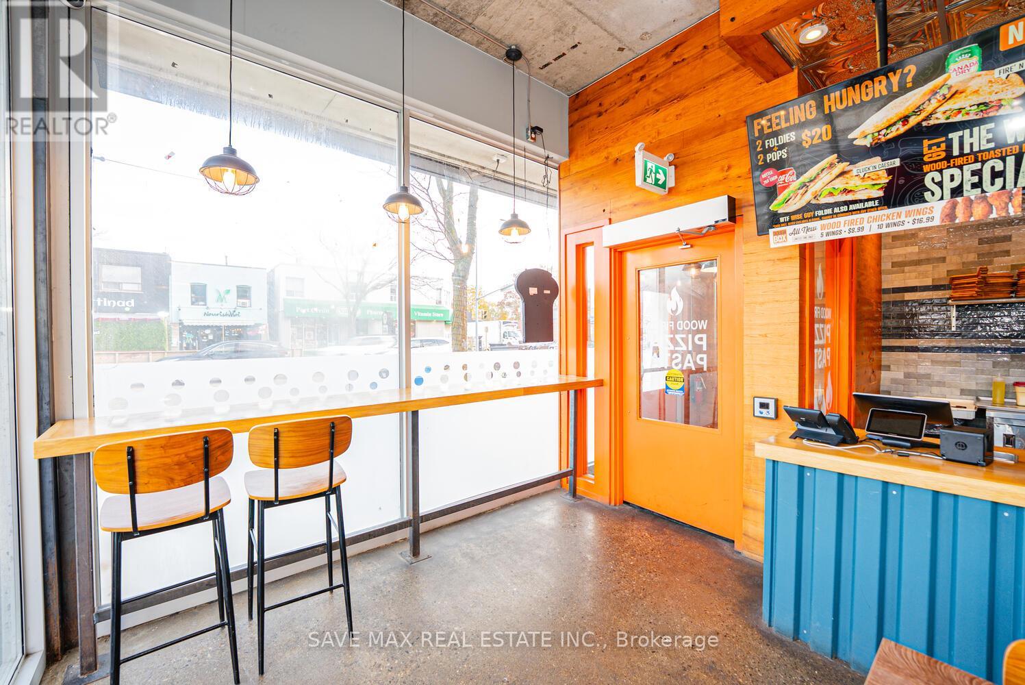 230 Lakeshore Road E, Mississauga, Ontario  L5G 1G7 - Photo 11 - W12659818