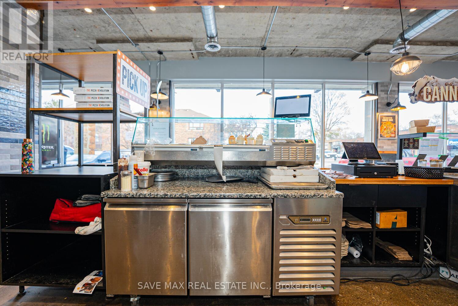 230 Lakeshore Road E, Mississauga, Ontario  L5G 1G7 - Photo 24 - W12659818