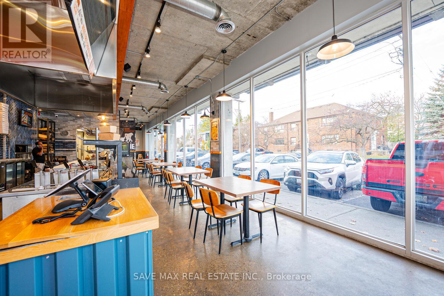 230 Lakeshore Road E, Mississauga, Ontario  L5G 1G7 - Photo 9 - W12659818