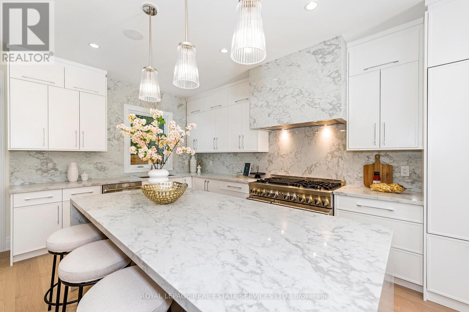 1618 Dogwood Trail, Mississauga, Ontario  L5G 3A5 - Photo 10 - W12659822