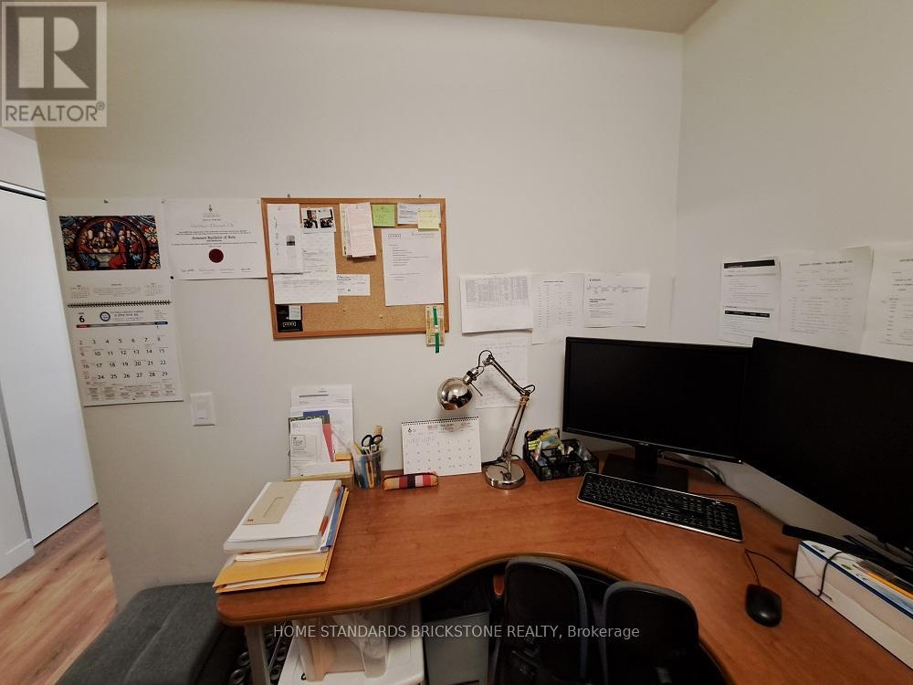 405 - 60 Frederick Street, Kitchener, Ontario  N2H 0C7 - Photo 10 - X12659810