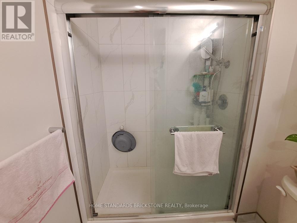 405 - 60 Frederick Street, Kitchener, Ontario  N2H 0C7 - Photo 26 - X12659810