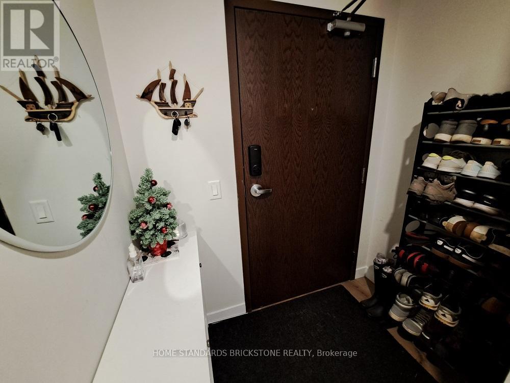 405 - 60 Frederick Street, Kitchener, Ontario  N2H 0C7 - Photo 4 - X12659810