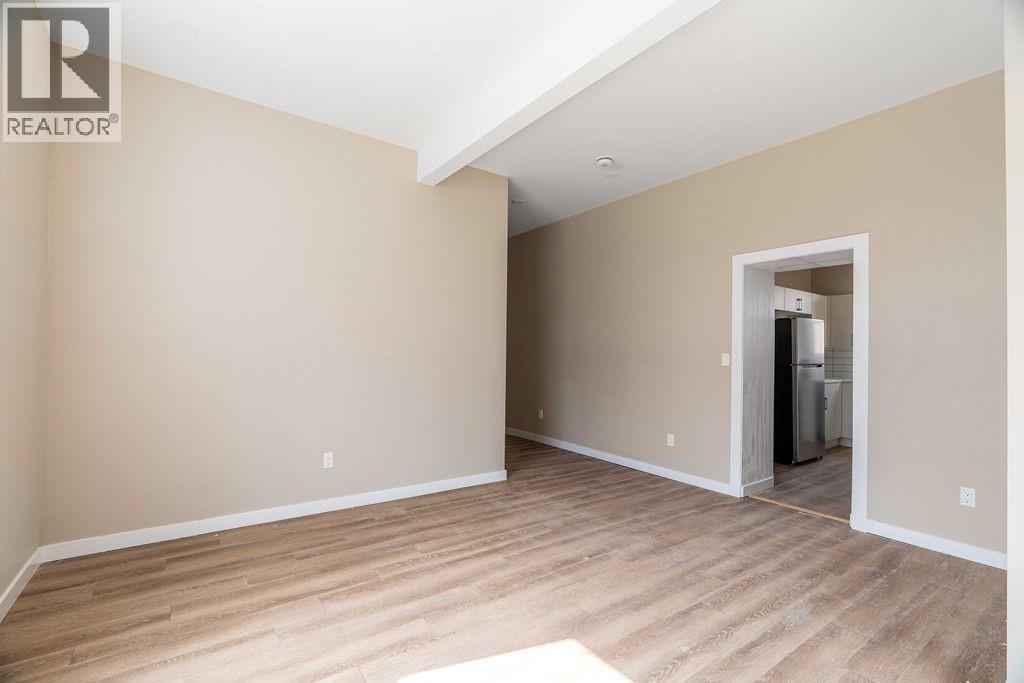 131 Margaret Avenue Unit# 2, Wallaceburg, Ontario  N8A 2A2 - Photo 3 - 26000080