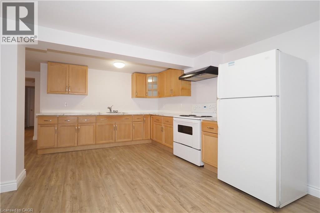 129 Hazelglen Drive, Kitchener, Ontario  N2M 2E6 - Photo 3 - 40795812