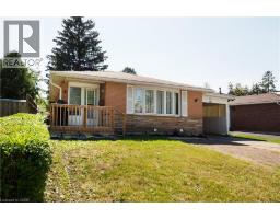 129 HAZELGLEN Drive, Kitchener, Ontario
