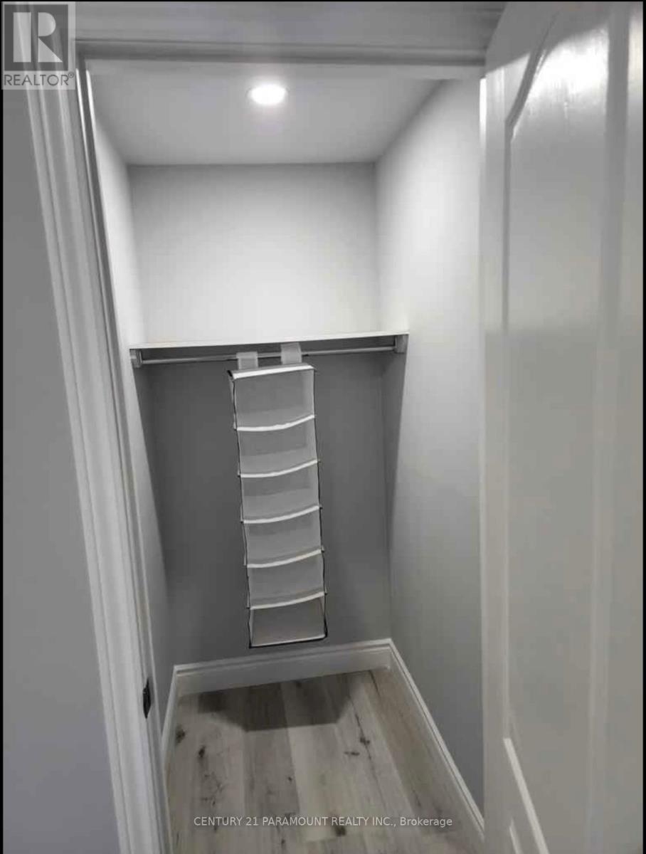 Bsmt - 14 Midmorning Road, Brampton, Ontario  L6X 5P7 - Photo 9 - W12659826