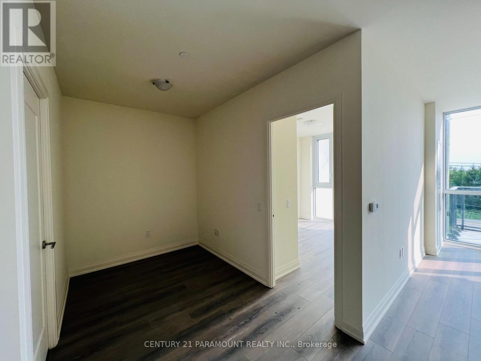 207 - 509 Dundas Street W, Oakville, Ontario  L6M 1L9 - Photo 6 - W12659834