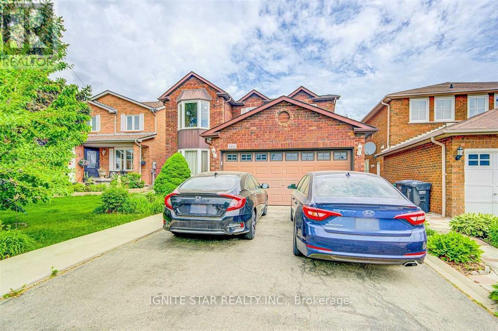 3203 DOVETAIL MEWS, Mississauga, Ontario