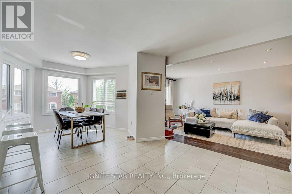 3203 Dovetail Mews, Mississauga, Ontario  L5L 5K4 - Photo 10 - W12659846