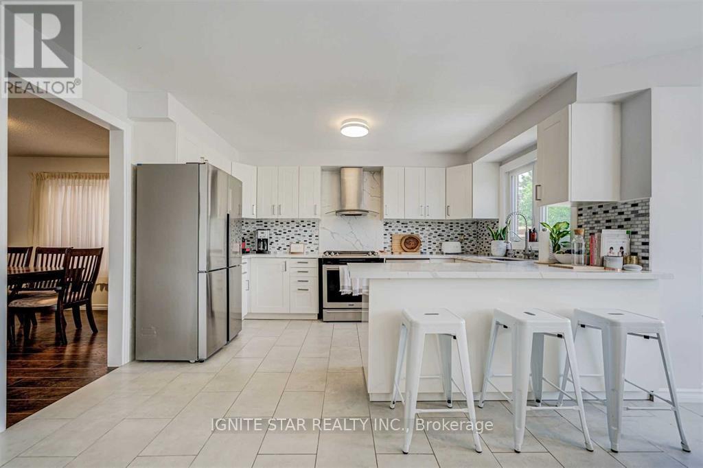 3203 Dovetail Mews, Mississauga, Ontario  L5L 5K4 - Photo 12 - W12659846