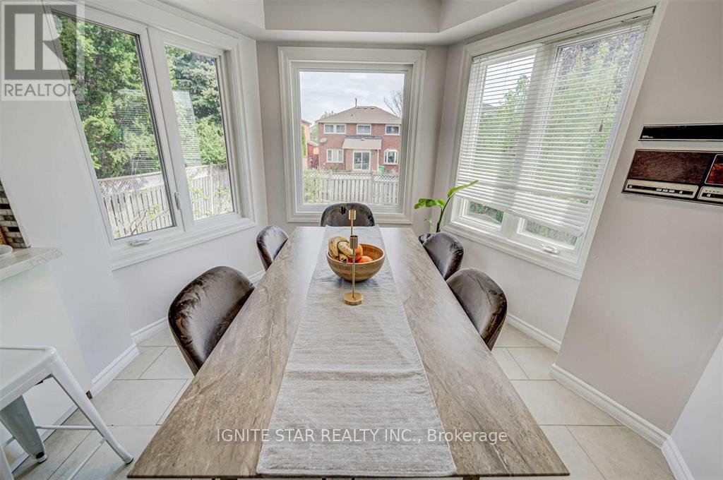 3203 Dovetail Mews, Mississauga, Ontario  L5L 5K4 - Photo 16 - W12659846